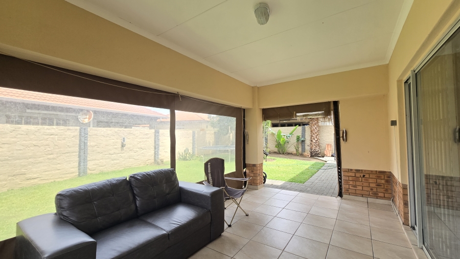 3 Bedroom Property for Sale in Waterkloof East North West